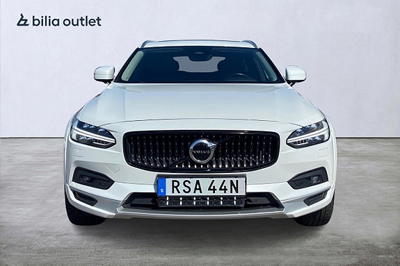 Volvo V90 Cross Country 9 of 30