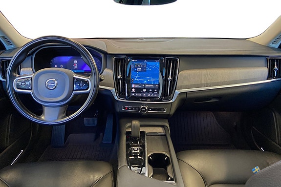 Volvo V90 Cross Country 13 of 30