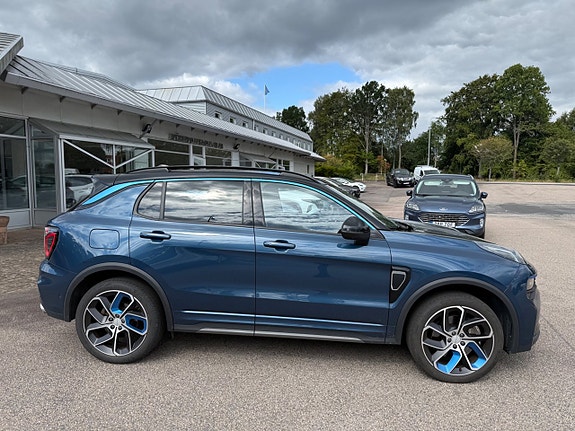 Lynk & Co 01 3 of 9