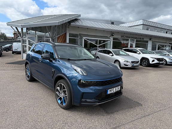 Lynk & Co 01 2 of 9