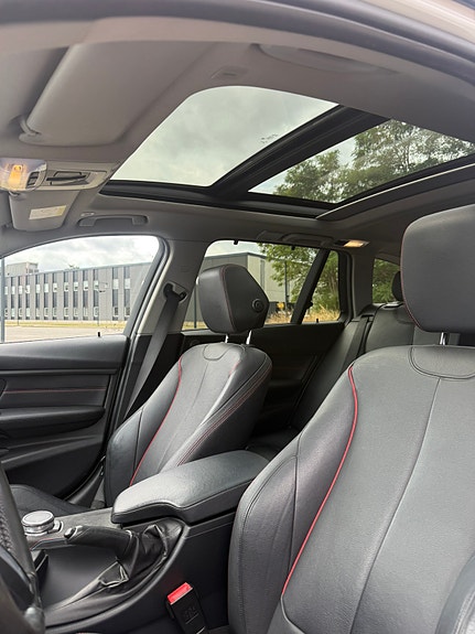 BMW 330d 5 of 6