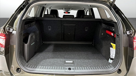 Skoda Enyaq 10 of 12