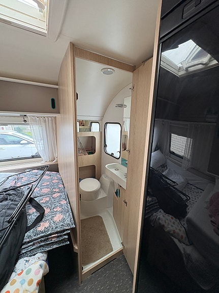 Adria Aviva 472 PK 7 of 12