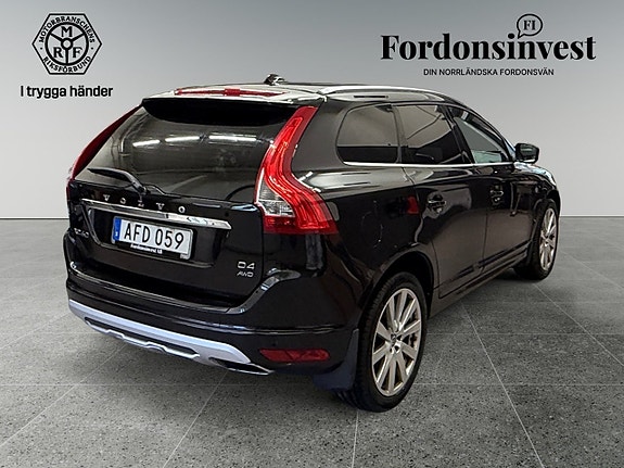 Volvo XC60 5 of 16