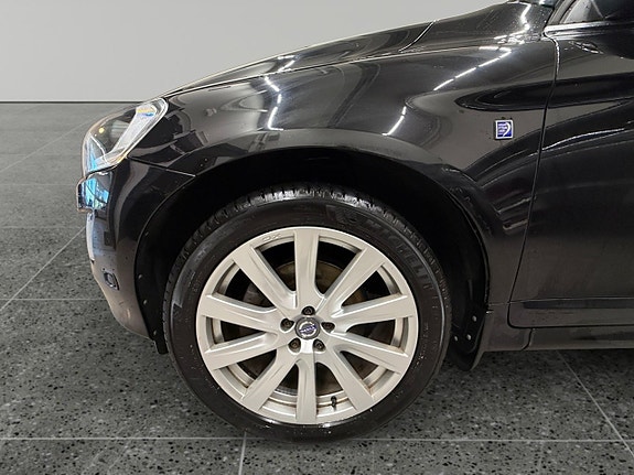 Volvo XC60 14 of 16