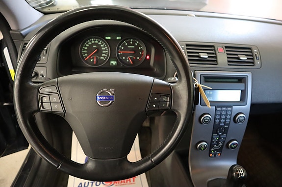 Volvo C30 7 of 19