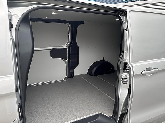 Volkswagen Transporter 11 of 12