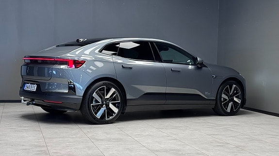 Polestar 4 24 of 27