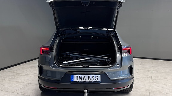 Polestar 4 21 of 27