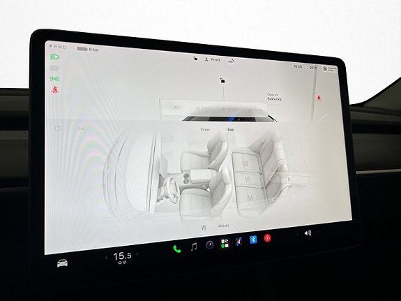 Tesla Model Y 21 of 30
