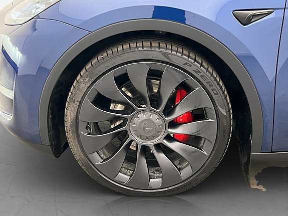 Tesla Model Y 30 of 30