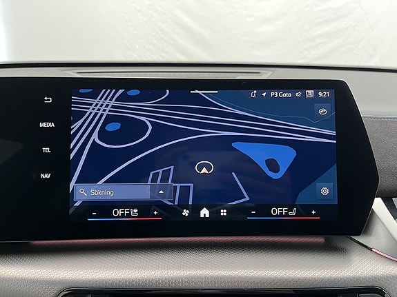 BMW iX2 10 of 15
