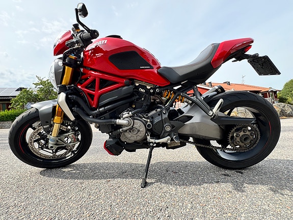 Ducati Monster 1200 S 2 of 7