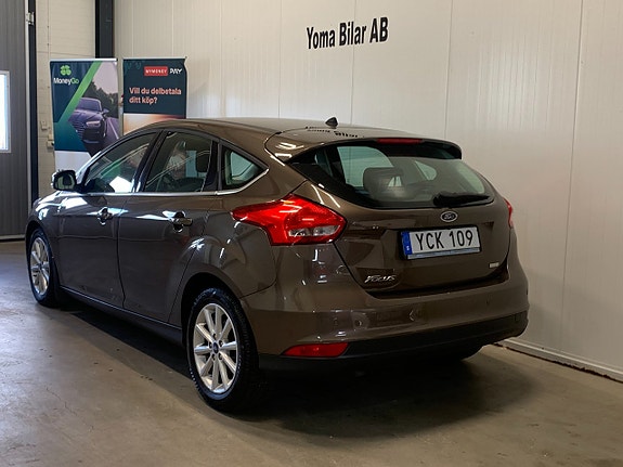 Ford Focus 3 of 12