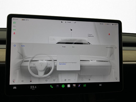Tesla Model Y 18 of 30