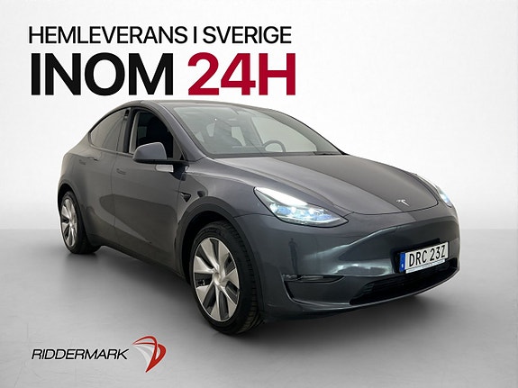 Tesla Model Y 4 of 30