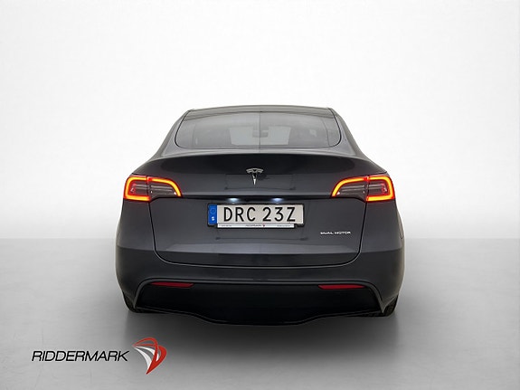 Tesla Model Y 6 of 30