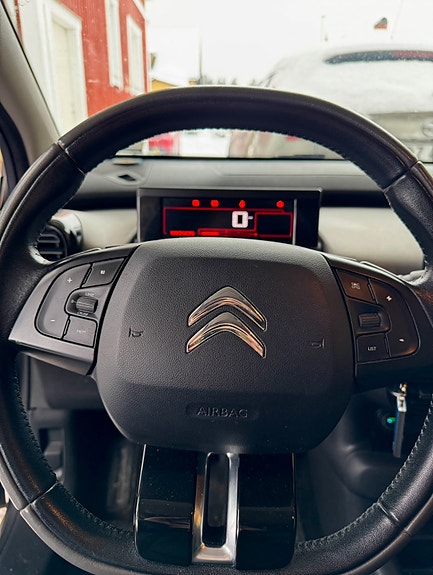 Citroen C4 Cactus 7 of 18