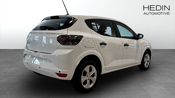 Dacia Sandero 2 of 10