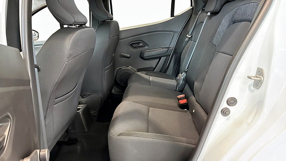 Dacia Sandero 5 of 10