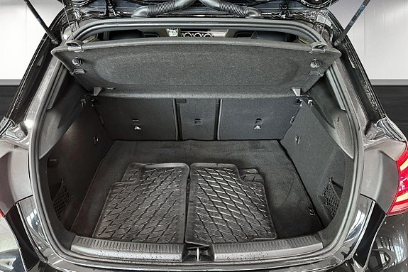 Mercedes-Benz A200 14 of 15