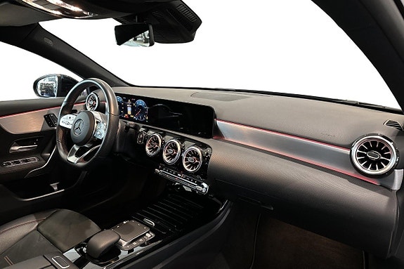 Mercedes-Benz A200 10 of 15