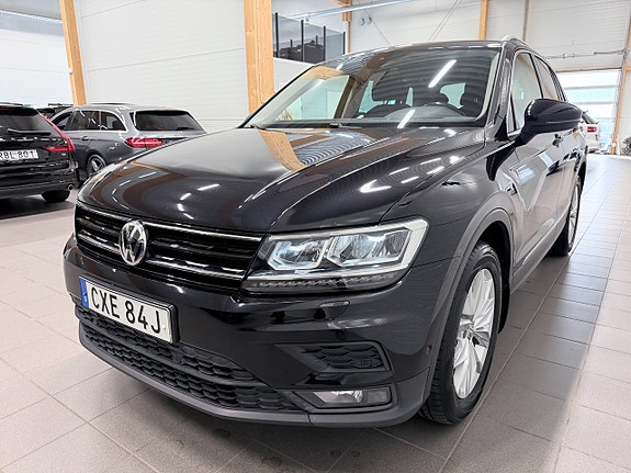 Volkswagen Tiguan 3 of 18