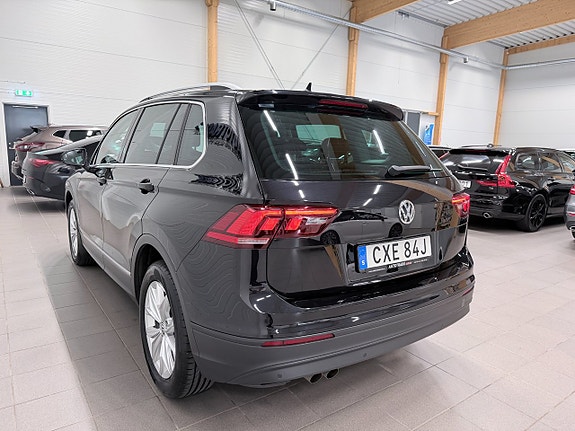 Volkswagen Tiguan 10 of 18