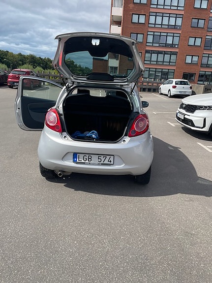 Ford Ka 2 of 4