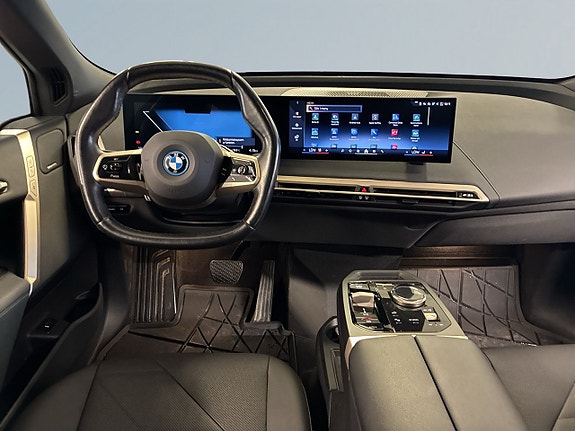 BMW iX 8 of 20