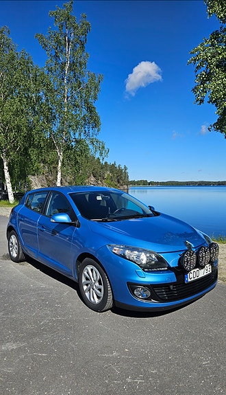 Renault Megane III 2 of 12