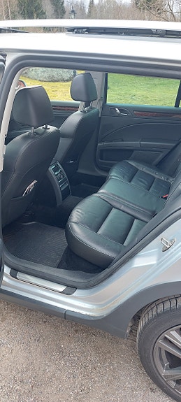 Skoda Superb 8 of 9