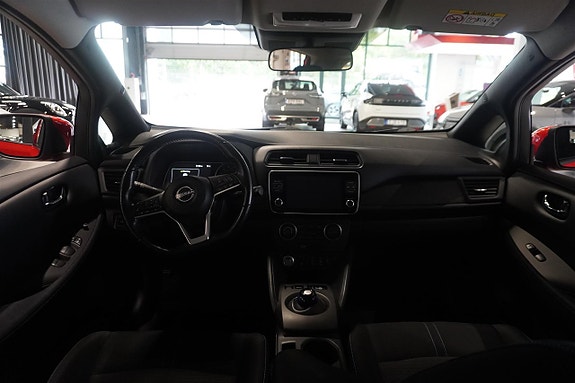 Nissan Leaf 8 of 14