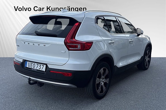 Volvo XC40 5 of 26