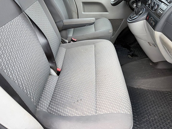 Volkswagen Transporter 12 of 23
