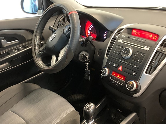Kia Ceed 11 of 12