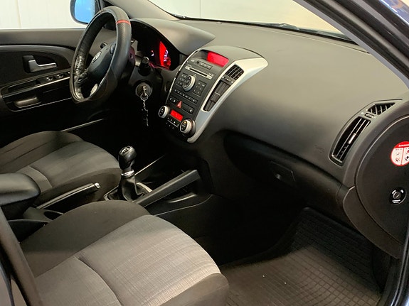 Kia Ceed 10 of 12