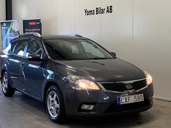 Kia Ceed 12 of 12