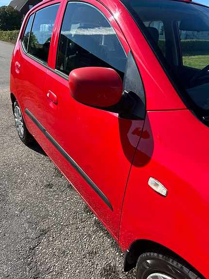 Hyundai i10 3 of 8
