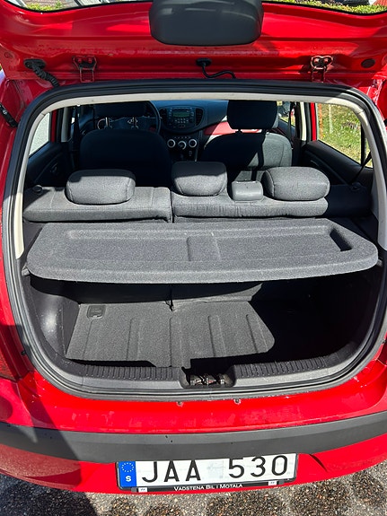 Hyundai i10 8 of 8