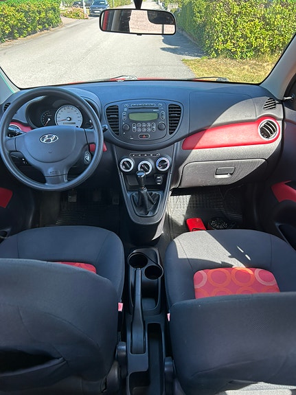 Hyundai i10 5 of 8