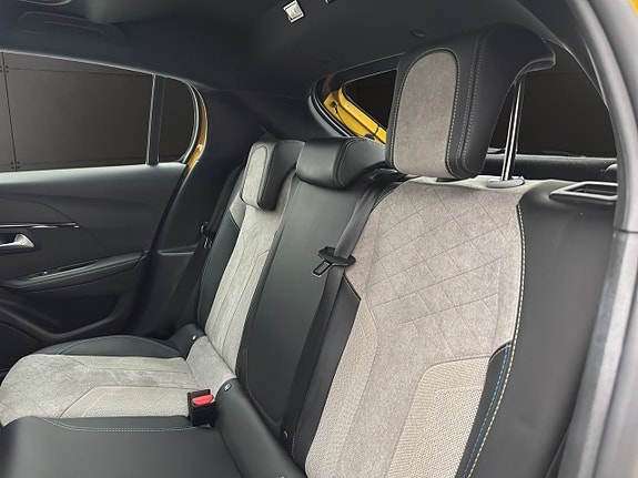 Peugeot e-208 17 of 30