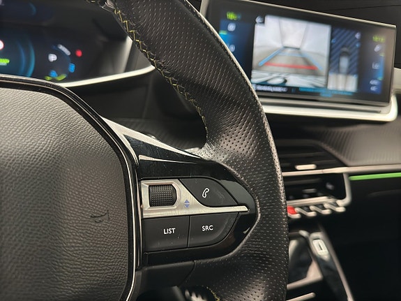 Peugeot e-208 24 of 30