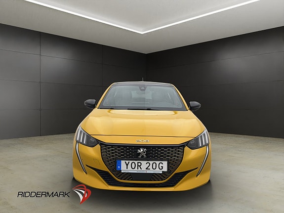 Peugeot e-208 3 of 30