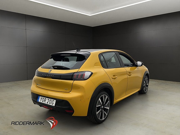Peugeot e-208 9 of 30