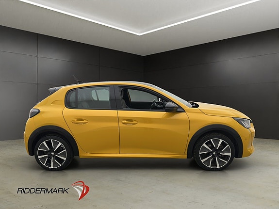 Peugeot e-208 10 of 30