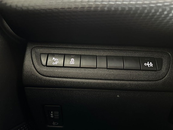 Peugeot 208 23 of 26