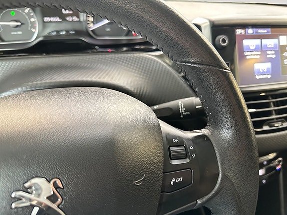 Peugeot 208 26 of 26