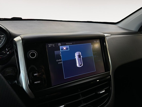 Peugeot 208 21 of 26