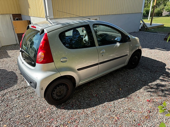 Peugeot 107 4 of 19
